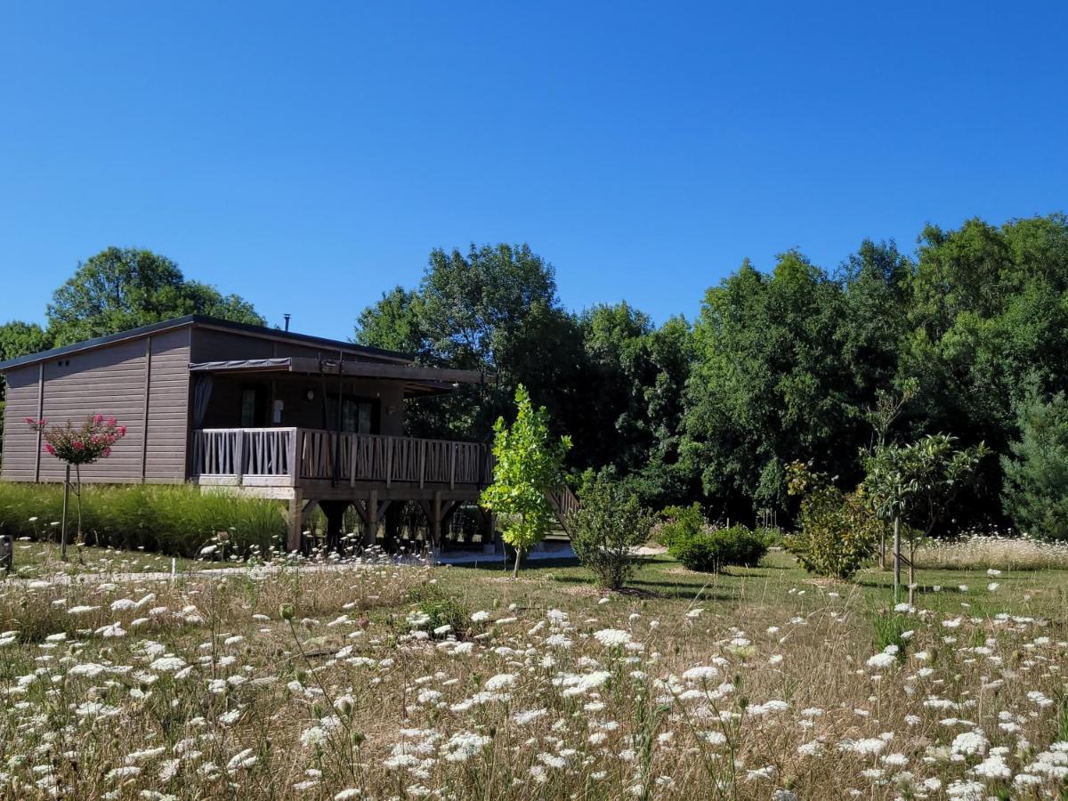 Les Chalets Du Moulin De Valade Condat-sur-Trincou Exterior photo